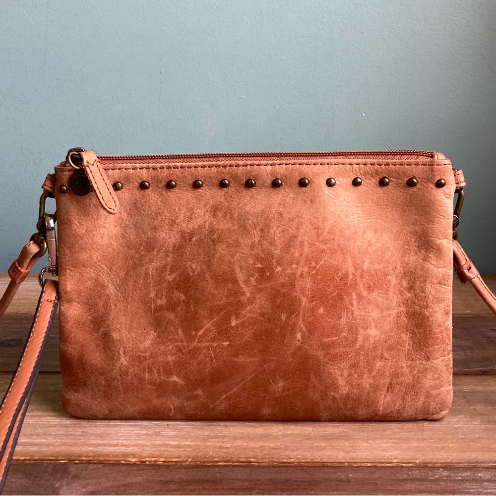 Vintage The Sak Iris Distressed Leather Convertible Crossbody Wristlet Bag